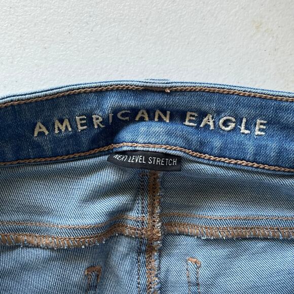 American Eagle Distressed Light Wash Jean Jegging Size 0 Regular - Picture 3 of 12